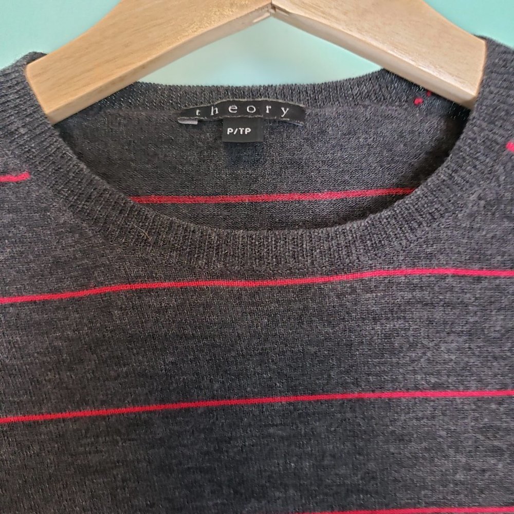 Theory S/XS Merino Wool Thin Knit Sweater